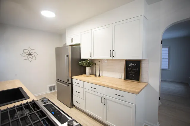 $279,900 | 1452 Edward Avenue Southeast, Grand Rapids, MI 49507