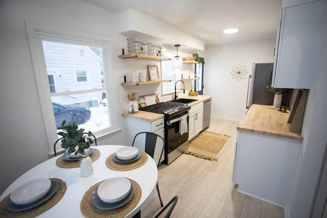 $279,900 | 1452 Edward Avenue Southeast, Grand Rapids, MI 49507