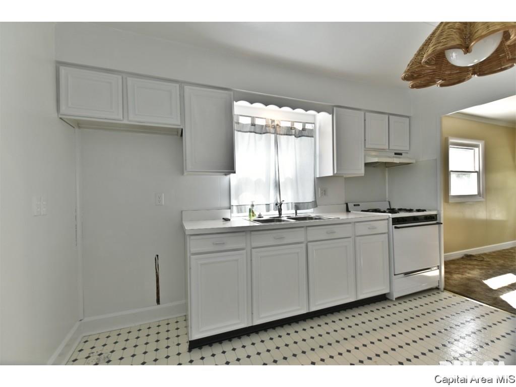 1936 Marland Street Springfield, IL 62702 - Photo 8 of 31