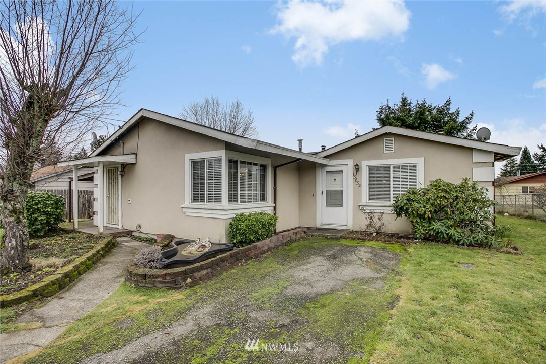15852 118th Avenue Southeast Renton, WA 98058 - Photo 2 of 13 Gallery Image 2