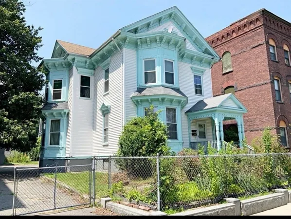 $399,999 | 187 Chestnut Street, Holyoke, MA 01040
