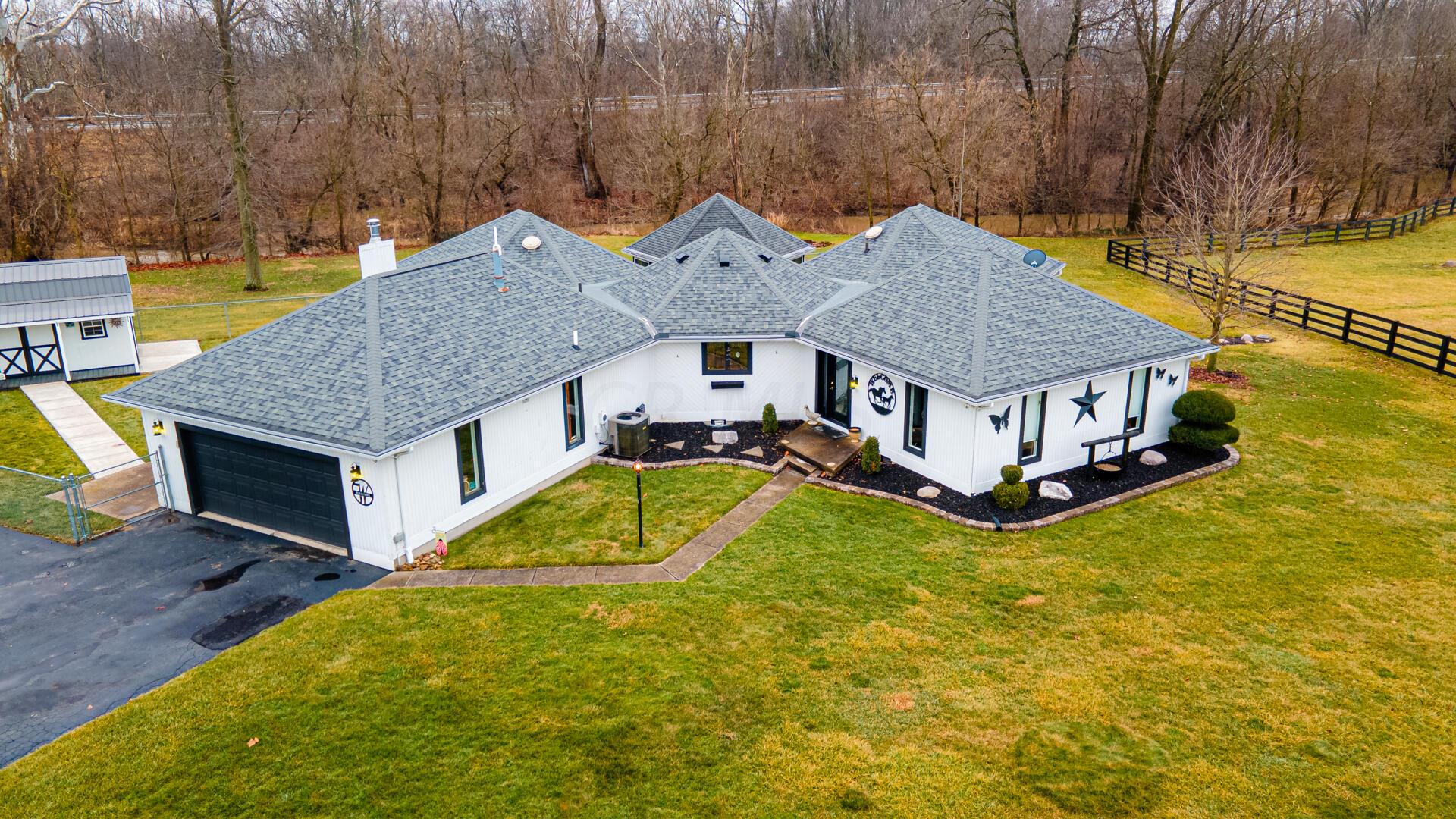 8703 Marion-Galion Road Galion, OH 44833 - Photo 1 of 89 IMG-15