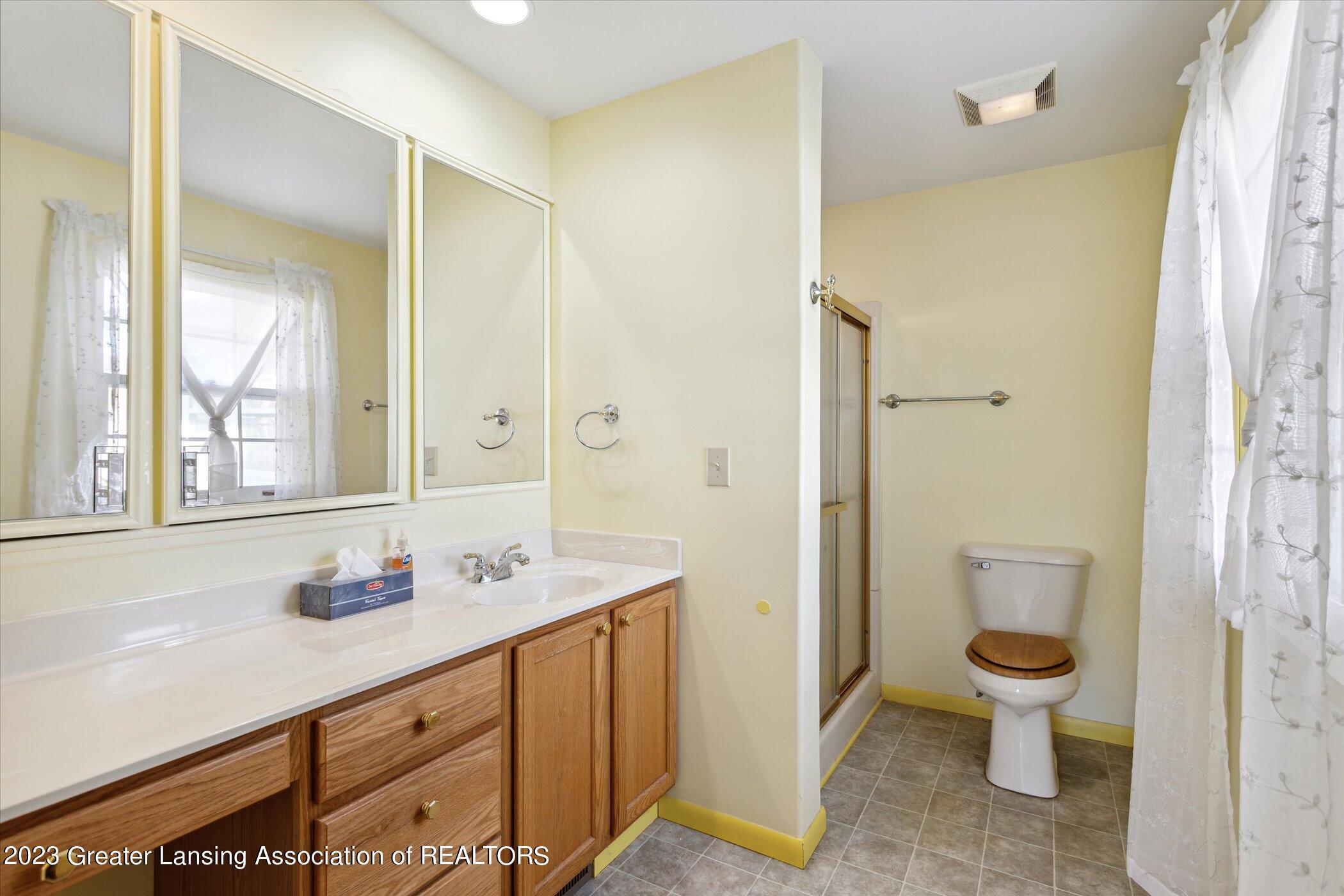 2455 Glengarry Road Jackson, MI 49203 - Photo 23 of 46 26-2455-Glengarry-Rd-Jackson-MI-49203-Wi