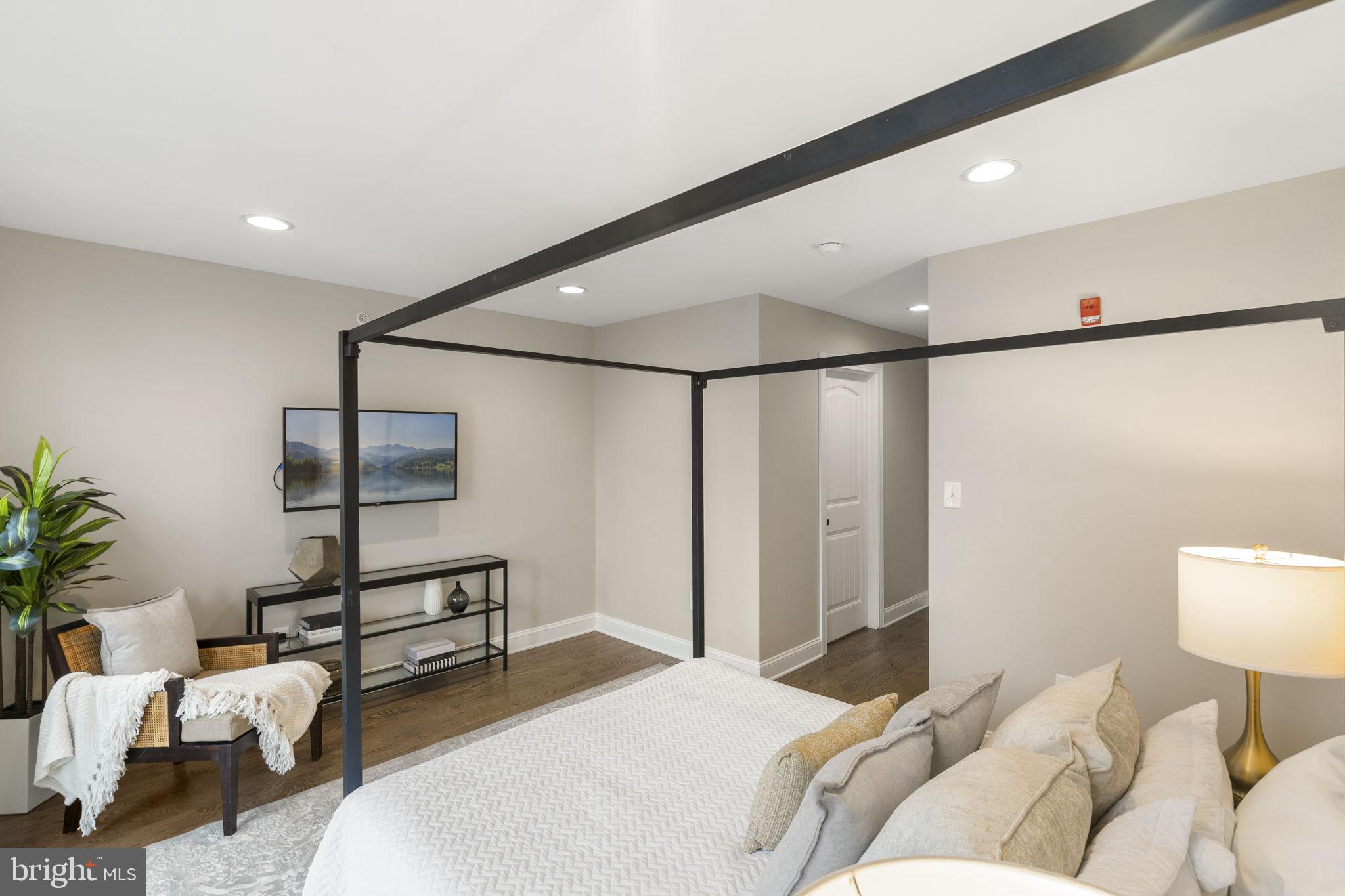 751 North Uber Street, Unit 3 Philadelphia, PA 19130 - Photo 21 of 36 Modern elegance in a serene retreat.