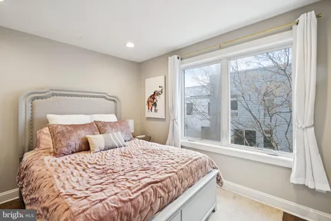 $539,900 | 751 North Uber Street, Unit 3, Philadelphia, PA 19130