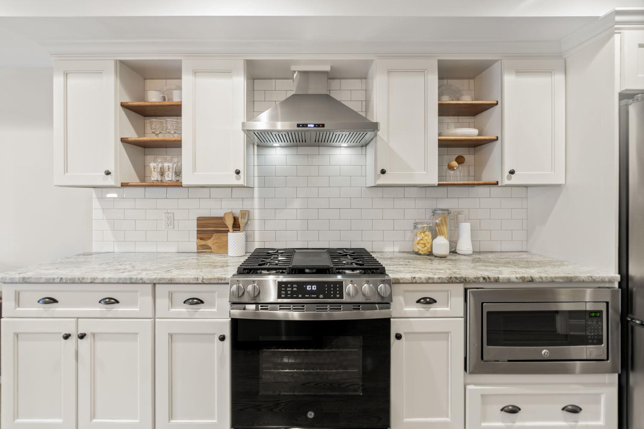 751 North Uber Street, Unit 3 Philadelphia, PA 19130 - Photo 4 of 36 Modern Kitchen