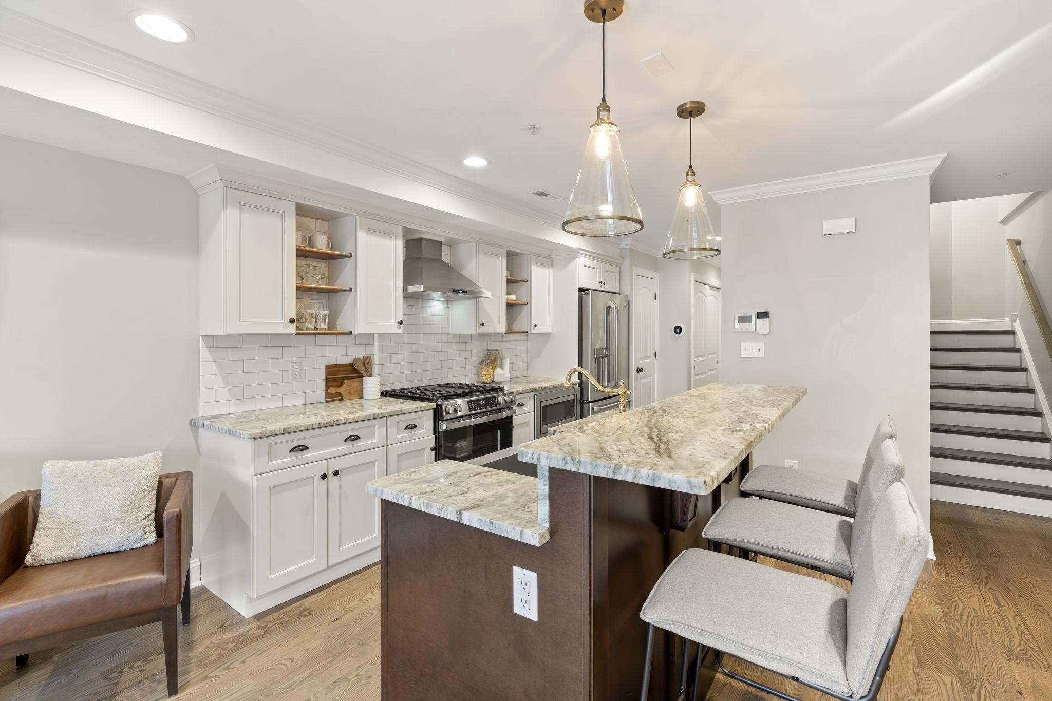 751 North Uber Street, Unit 3 Philadelphia, PA 19130 - Photo 6 of 36 Eat-in Kitchen