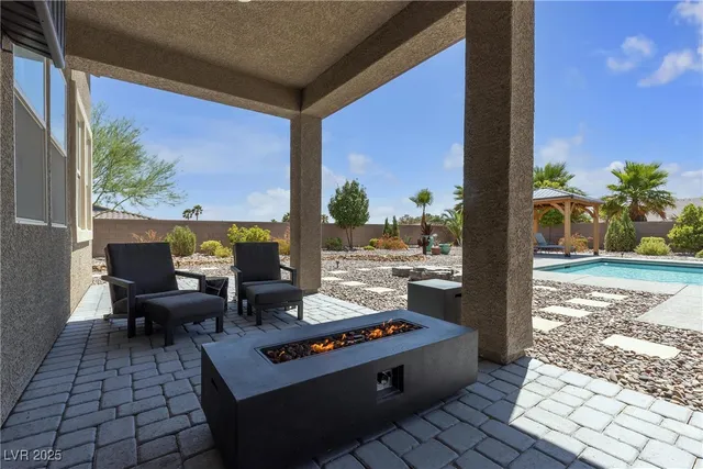 $1,599,201 | 10321 West Tropical Parkway, Las Vegas, NV 89149