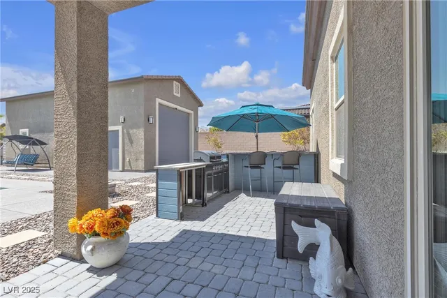 $1,599,201 | 10321 West Tropical Parkway, Las Vegas, NV 89149