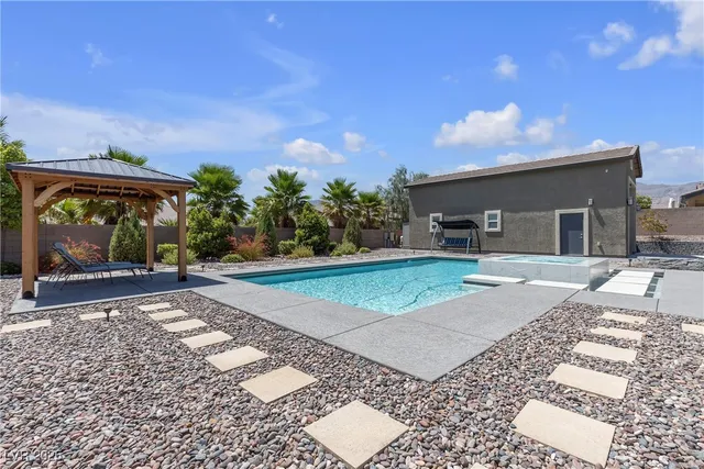 $1,599,201 | 10321 West Tropical Parkway, Las Vegas, NV 89149