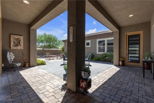 $1,599,201 | 10321 West Tropical Parkway, Las Vegas, NV 89149