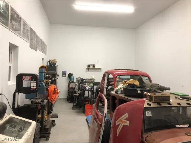 $1,599,201 | 10321 West Tropical Parkway, Las Vegas, NV 89149