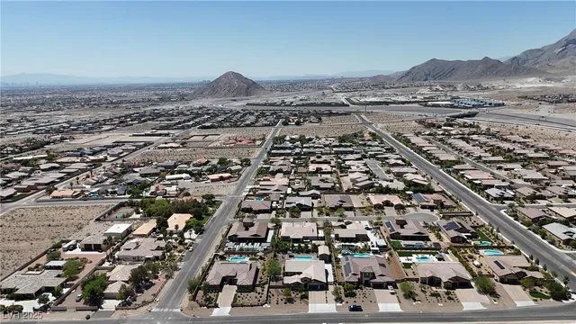 $1,599,201 | 10321 West Tropical Parkway, Las Vegas, NV 89149