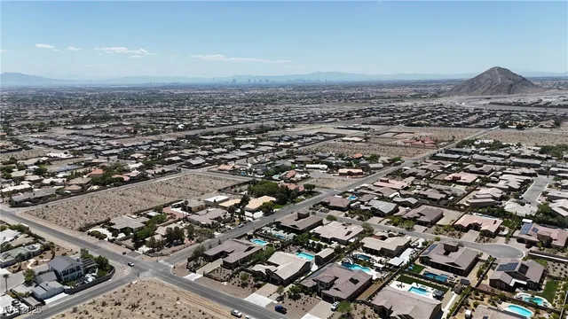 $1,599,201 | 10321 West Tropical Parkway, Las Vegas, NV 89149