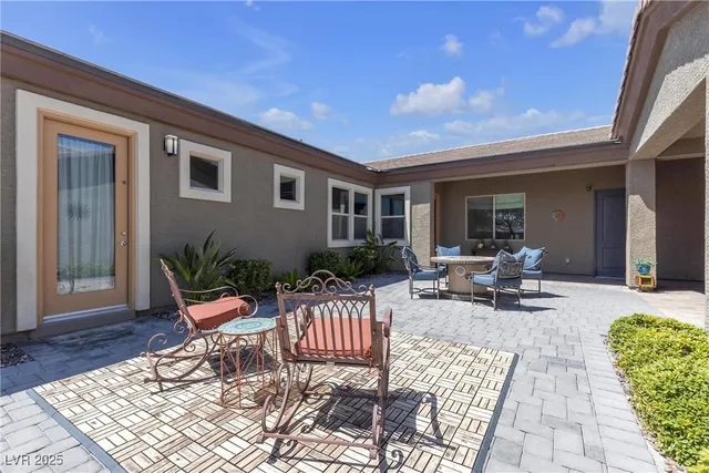 $1,599,201 | 10321 West Tropical Parkway, Las Vegas, NV 89149