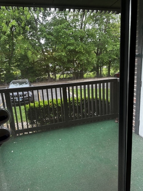 1423 Woodbridge Road, Unit 1F Joliet, IL 60436 - Photo 8 of 19 Gallery Image 8