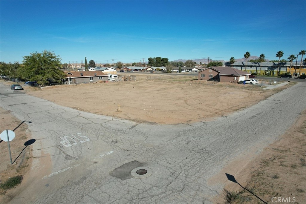 2 Hardy Adelanto, CA 92301 - Photo 5 of 26