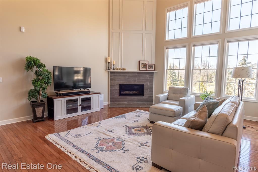 5942 Stonehaven Boulevard Rochester, MI 48306 - Photo 10 of 50