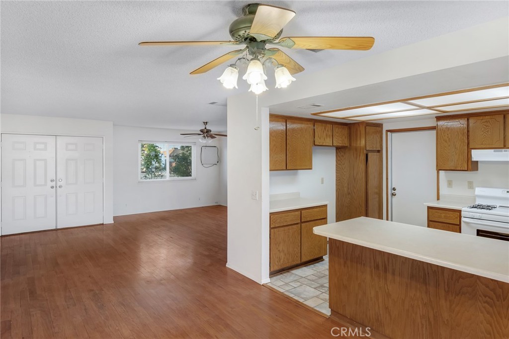 10966 Neola Road Apple Valley, CA 92308 - Photo 8 of 30