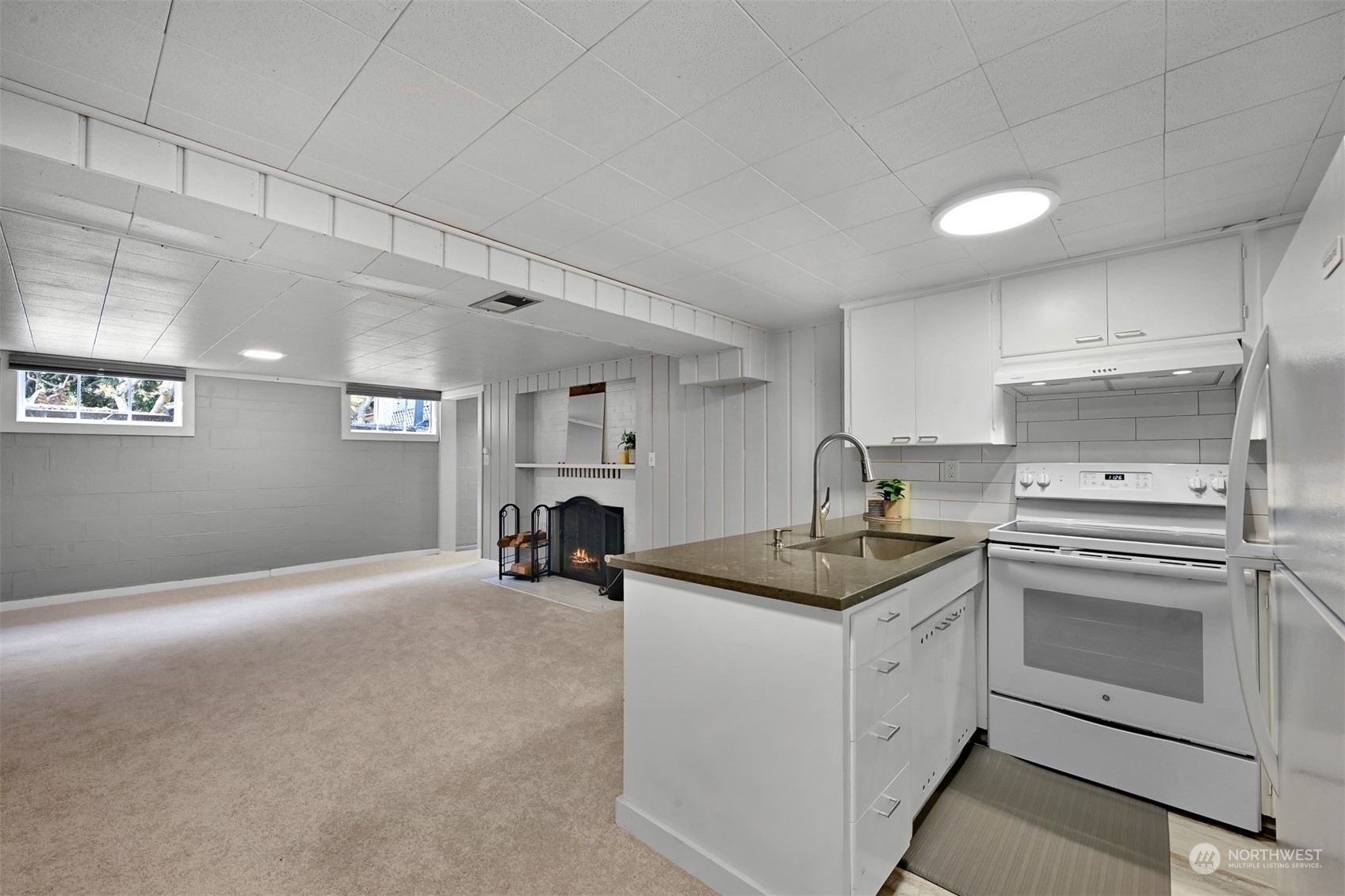 2907 Lynn Street Bellingham, WA 98225 - Photo 22 of 40 a kitchen with a stove and a sink
