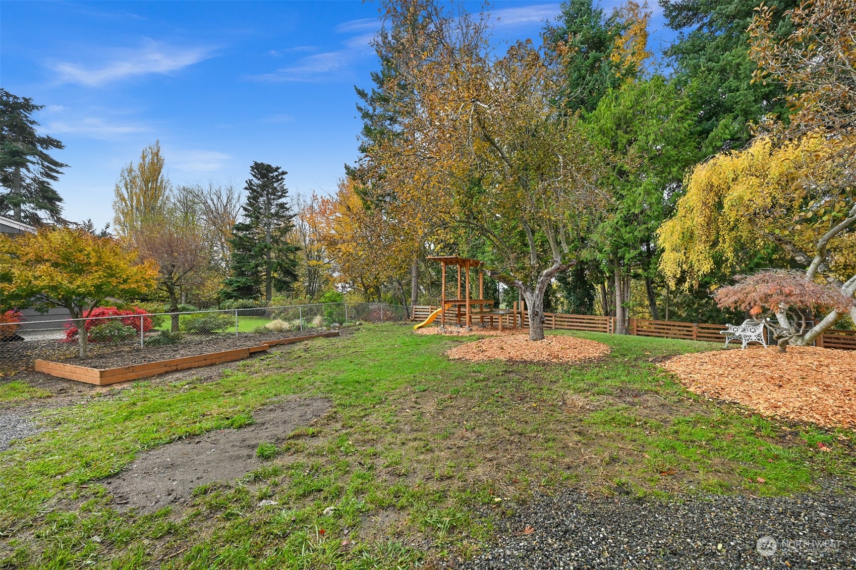 2907 Lynn Street Bellingham, WA 98225 - Photo 27 of 40 a view of a park with large trees