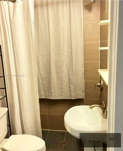 $1,700 | 124 Mendoza Avenue, Unit 1A, Coral Gables, FL 33134