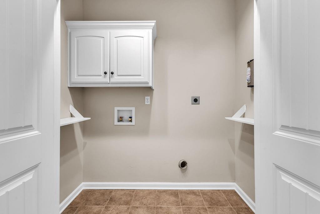 2708 Meadow Ridge Drive St. Joseph, MO 64504 - Photo 31 of 60