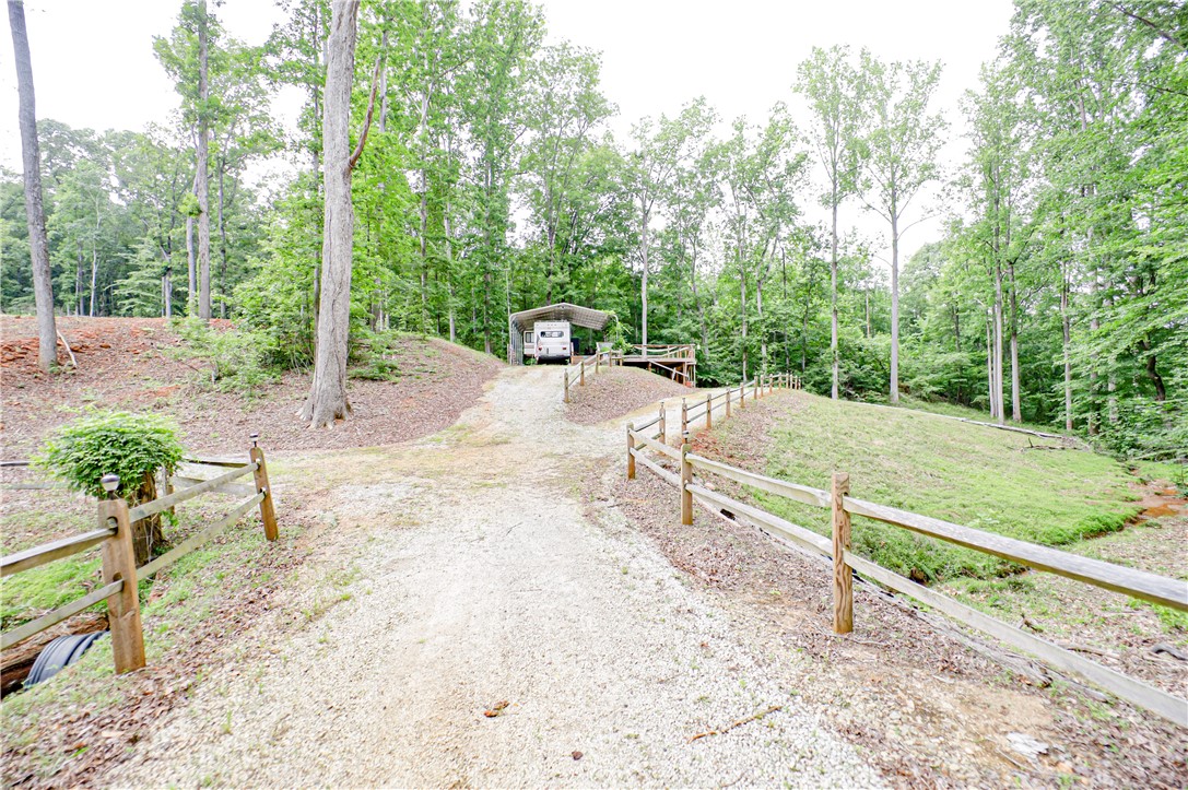 405 Meadows Lane Townville, SC 29689 - Photo 3 of 31