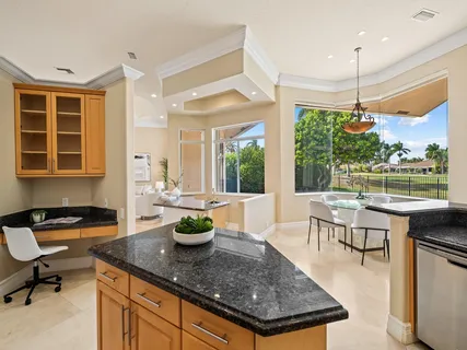 $1,695,000 | 2579 Mayfair Lane, Weston, FL 33327
