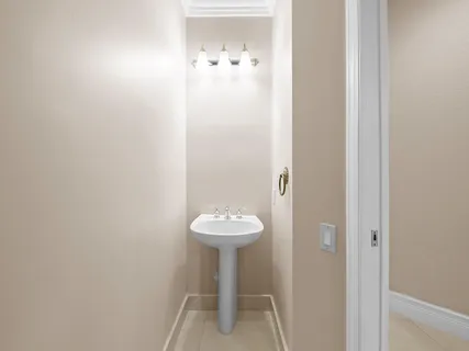 $1,695,000 | 2579 Mayfair Lane, Weston, FL 33327