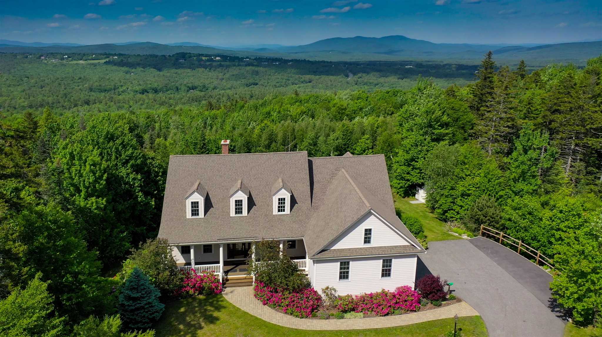 99 Summit Road New London, NH 03257 - Photo 2 of 23 Gallery Image 2