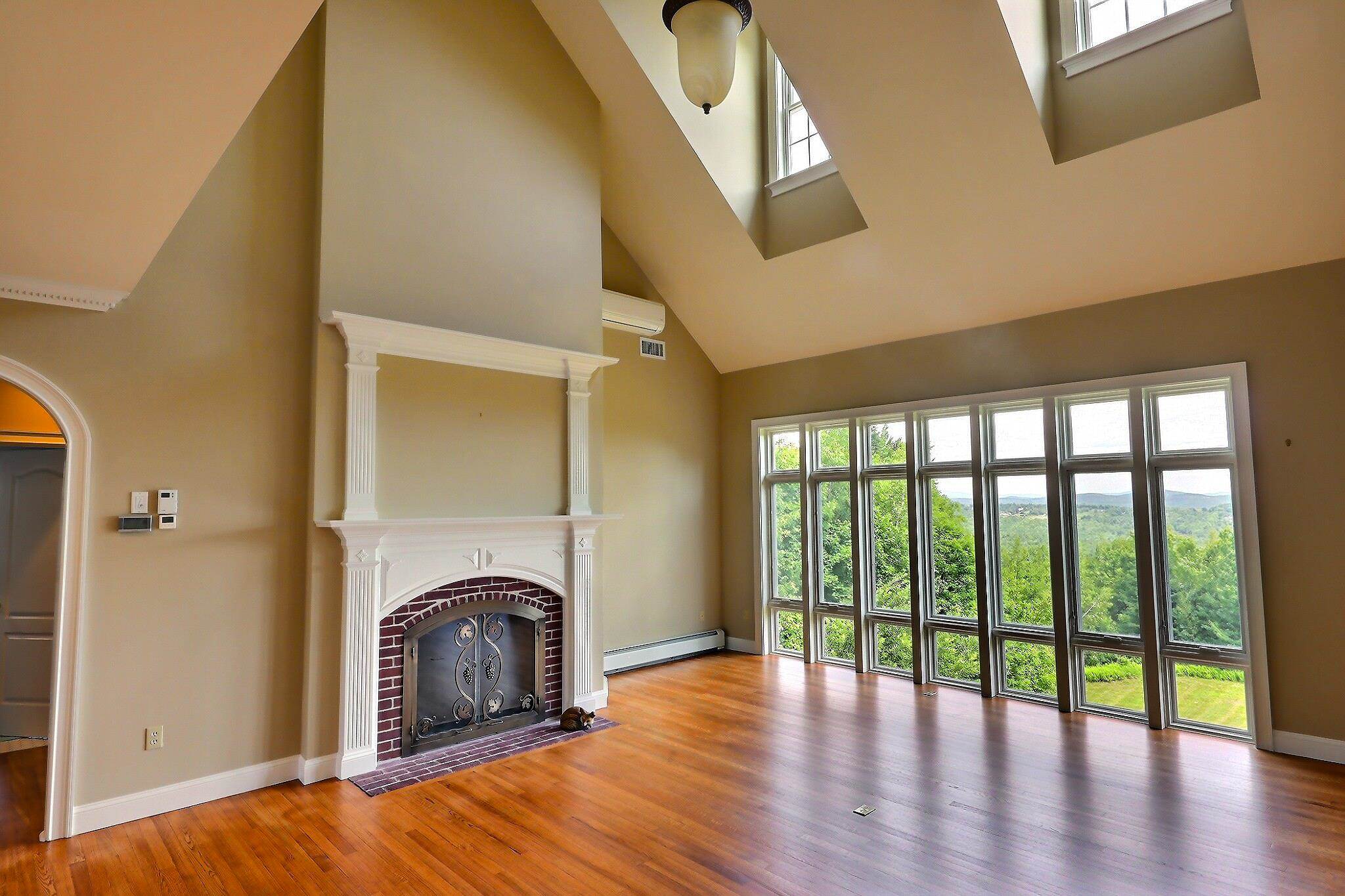 99 Summit Road New London, NH 03257 - Photo 5 of 23 Gallery Image 5