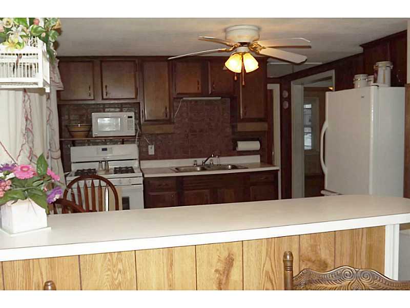 26 Norfolk Road Warwick, RI 02886 - Photo 3 of 15 Kitchen.