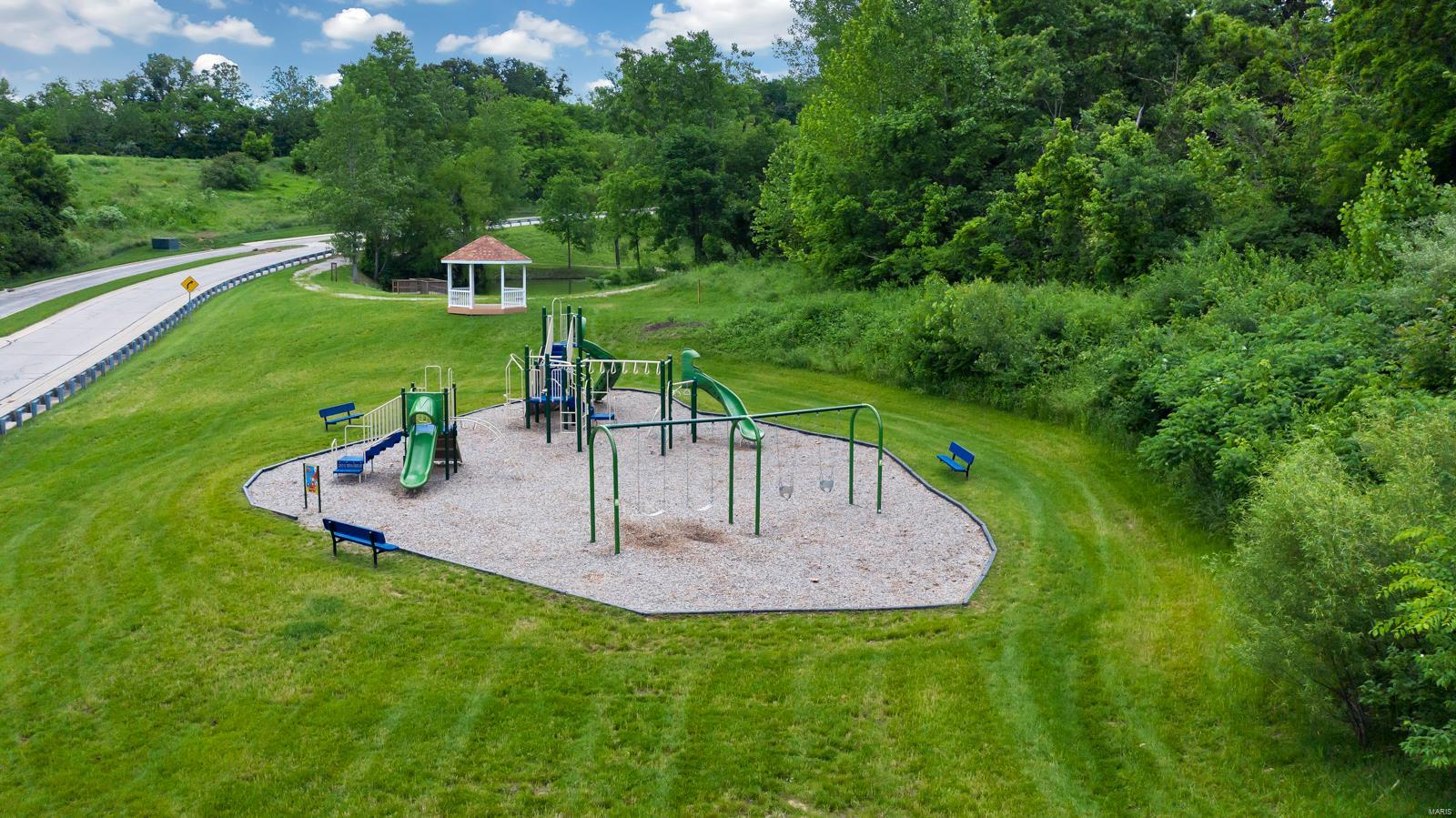 7955 Boreal Ridge Caseyville, IL 62232 - Photo 2 of 9 Gallery Image 2