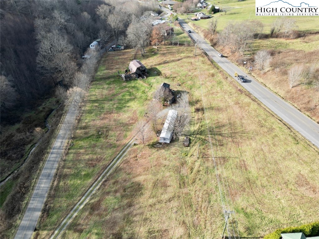 337-339 Greer Lane Vilas, NC 28692 - Photo 2 of 11 a view of a yard