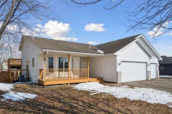 $350,000 | 650 Juliet Avenue, Clearwater, MN 55320