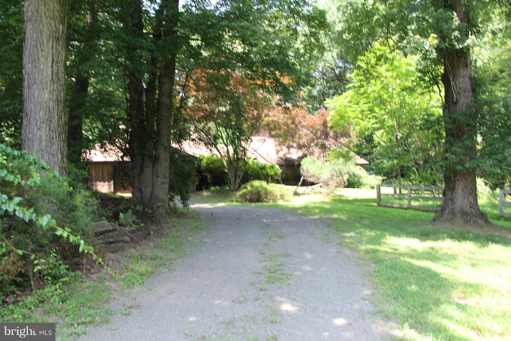 641 Mine Ridge Road Great Falls, VA 22066 - Photo 4 of 22 Exterior (Front)