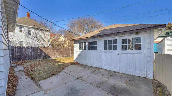 $179,000 | 1323 North 10th Street, Unit 1321, Sheboygan, WI 53081