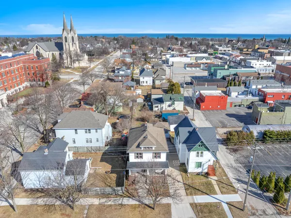 $179,000 | 1323 North 10th Street, Unit 1321, Sheboygan, WI 53081