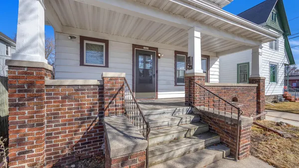 $179,000 | 1323 North 10th Street, Unit 1321, Sheboygan, WI 53081