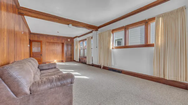 $179,000 | 1323 North 10th Street, Unit 1321, Sheboygan, WI 53081