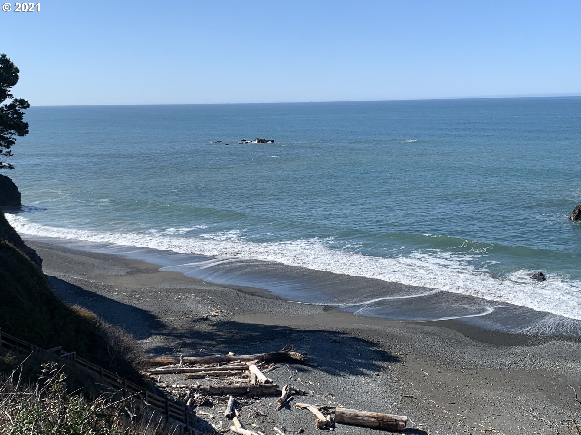 Sea Court Lane, Unit 3 Brookings, OR 97415 - Photo 19 of 20 a view of an ocean beach