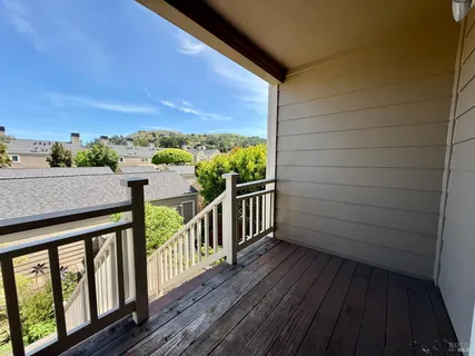 $428,700 | 77 Parkview Circle, Corte Madera, CA 94925