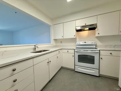 $428,700 | 77 Parkview Circle, Corte Madera, CA 94925