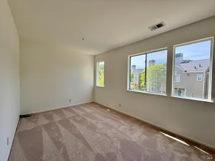 $428,700 | 77 Parkview Circle, Corte Madera, CA 94925