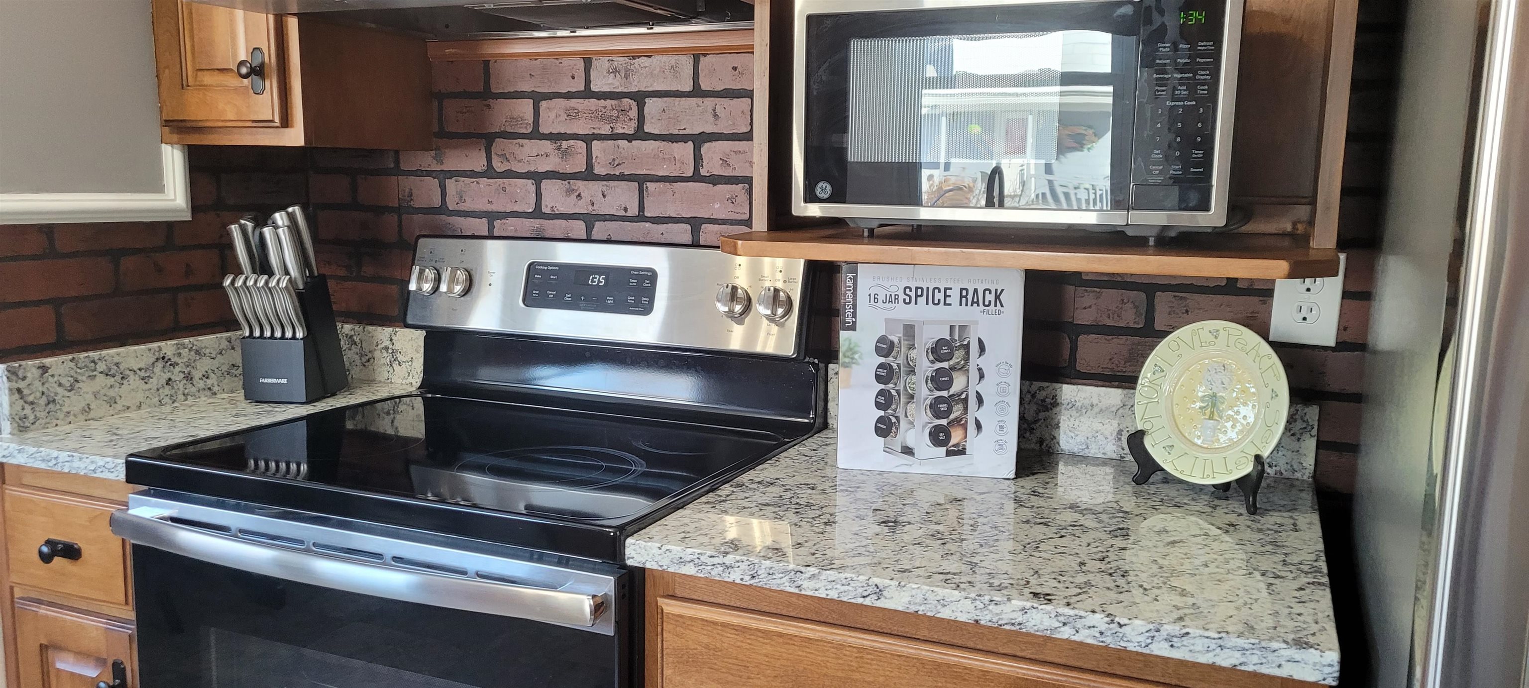 11 Greeley Street Concord, NH 03301 - Photo 13 of 39