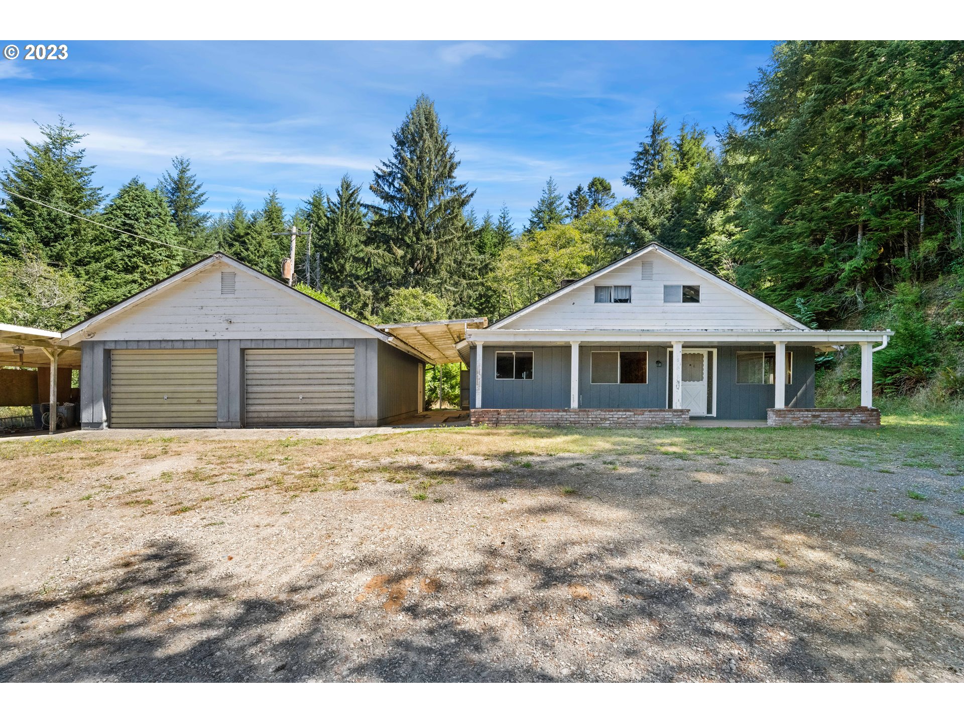 69148 St Dennis Road North Bend, OR 97459 - Photo 2 of 41 Gallery Image 2