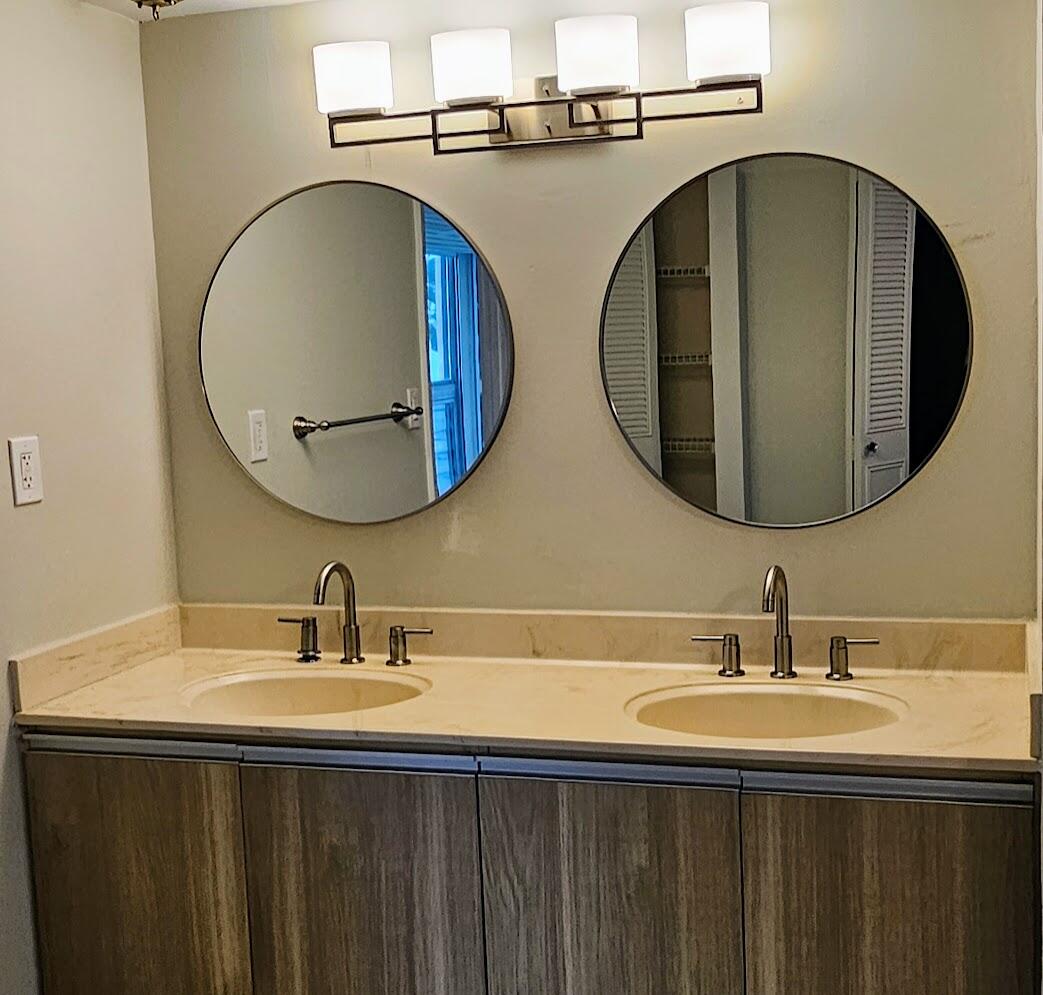 5340 Northwest 2nd Avenue, Unit 220 Boca Raton, FL 33487 - Photo 29 of 36 primary bath
