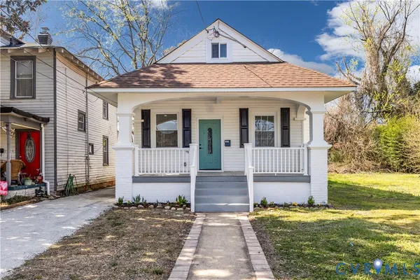 $295,000 | 116 Lafayette Avenue, Colonial Heights, VA 23834