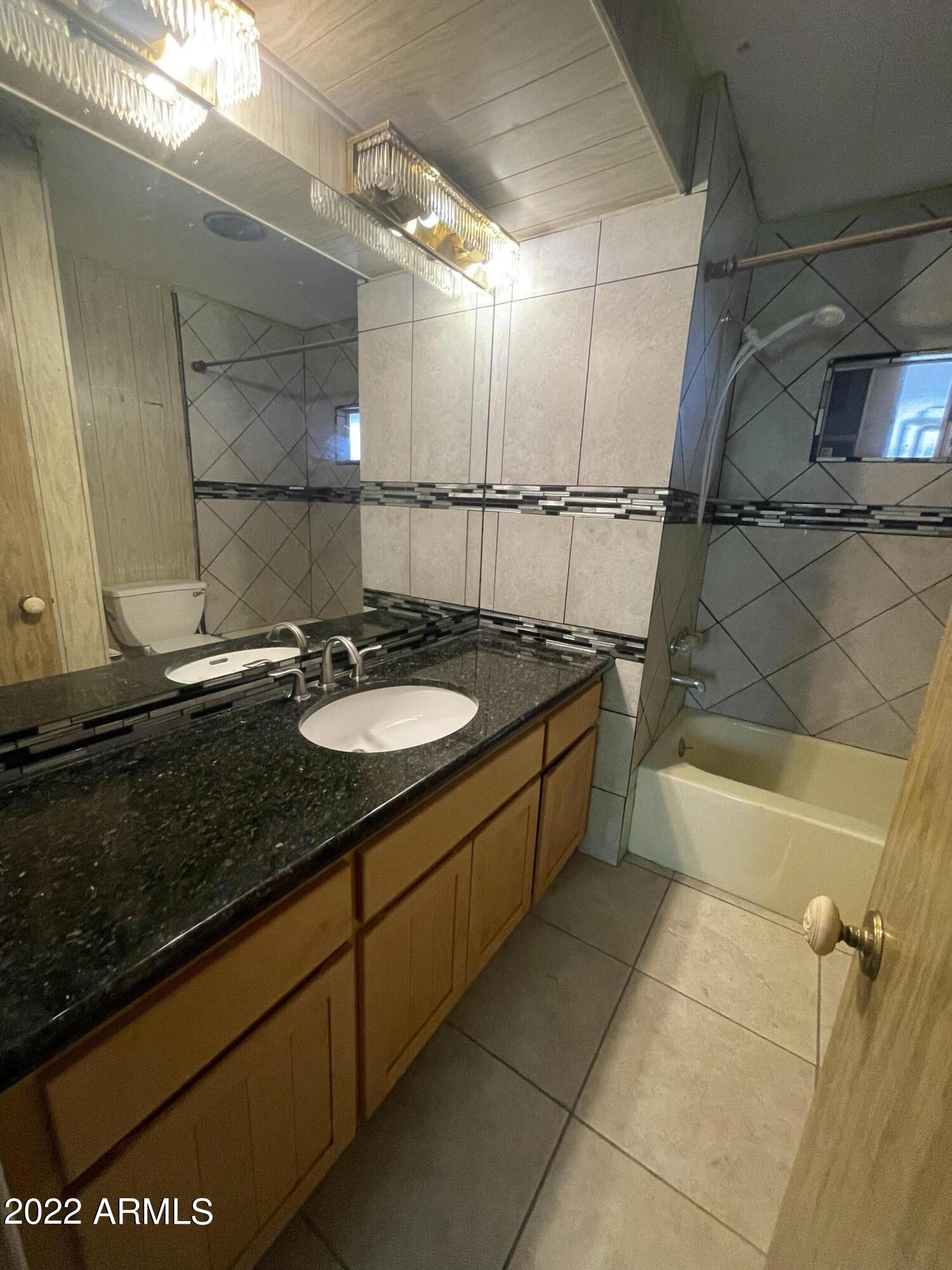 5201 West Camelback Road, Unit G292 Phoenix, AZ 85031 - Photo 9 of 18 C93B212B-22C2-48E7-9E22-FE3859ADFA81